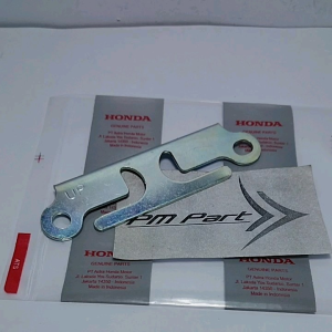 Retainer Fuel Pump Vario 125: Pengunci Pompa Bensin