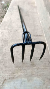 garukan sampah gagang panjang