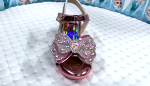 Sandal đế đúc khóa hình elsa