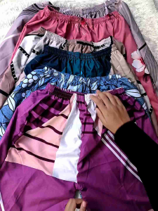 Paket Hemat 3 pcs Celana Pendek Wanita Premium Motif All Size Bahan Rayon Cotton Berat Badan 30-70 Kg Dengan Saku Cocok Untuk Sehari-hari