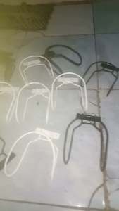 TEMPAT SELANG AIR GANTUNG//RAK PENYIMPANAN SELANG AIR TEMPEL BESI MURAH BISA COD