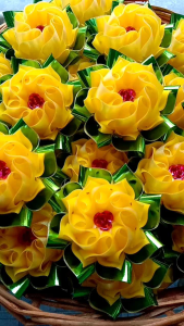 1ชูด เหรียญโปรยทาน 🌼🌸ดอกบัว🌺🌼 ลูกค้าแชร์ สินค้าขายเป็นชูด (1ชูด / 10ดอก)