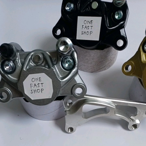 Kaliper Big LOGO 2Piston 2P Plus Breket Kaliper Belakang Matic disc 220mm Vario / Beat / Scoopy / Fino