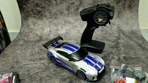 xe đua điều khiển từ xa mini drift new 2025 Nisssan Sport GTR 1:24 có Servo Gyro tốc độ +30km/h có điều tốc