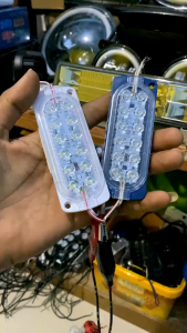 Lampu LED modul ultrasonik 12volt & 24volt truk bis 12 LED nyala kedip Strobo