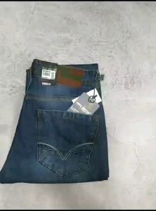 Celana Jeans Louis Martine Standar Reguler Fit / Celana Panjang Pria LOUIS MARTINE JEANS Premium Trendy Hits