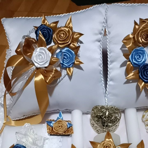 enjoy a very especial wedding accessories set