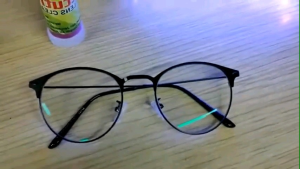 Kacamata Photocromic Anti Radiasi: Perlindungan Mata yang Stylish