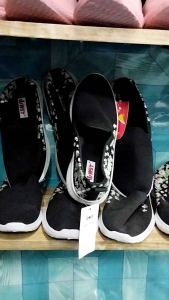 comfortable shoes pang porma