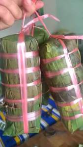 Bánh tét đậu mỡ 3 màu 800g -900g. Bánh hút chân không