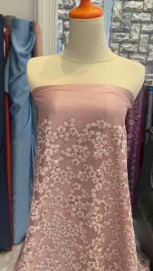 Bahan Kebaya Brokat Tile Sakura Motif Bunga Kecil 2 tone Harga Setengah Meter