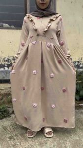 Gamis Krinkel Pompom Laila: Gaya Elegan & Nyaman
