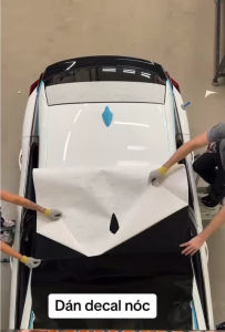 decal đen bóng dán nóc xe 3 lớp khổ ngang 1.5m