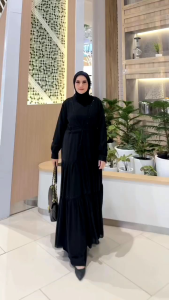 ABAYA HITAM STYLE DEWASA BAHAN ADEM DAN TIDAK NERAWANG COCOK BUAT SEHARI HARI