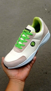 SEPATU KASUAL SAFETY TERBARU