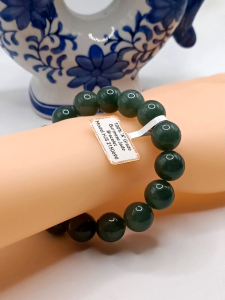 💘100％ Authentic Brand New "A" grade Burmese jade bracelet auspicious soothing lake green colour beads unique high translucency large size beads (diameter13mm x 16units) lustrous surface 98%> perfection rare collectable item