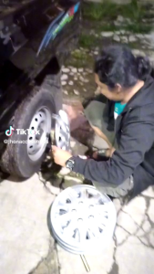 WEELDOP  SILVER untuk segala jenis Mobil roda 4 grandmax L300 Agya Daihatsu Xenia ring 13