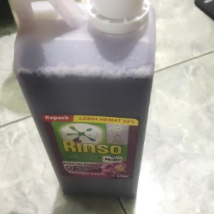 sabun cuci baju cair