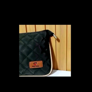POUCH SHAKILA BY BIRUTSABITA Pouch Fashionable muat hp/meka up bahan chocoly