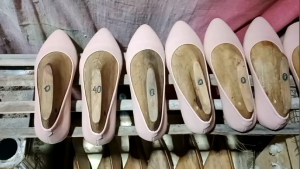 RAFFLESIA SHOES FLATSHOES CEWEK POLOS BL01
