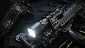 ไฟฉาย Cyansky K3 V2.0 Tactical Flashlight 2000 LM ความเข้มแสงสูง 124609CD ระยะแสง 700 เมตร สำหรับ Outdoor / Search & Rescue