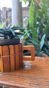 งานไม้แต่งบ้าน ใส่กระถางดอกไม้ รูปทรงบัว