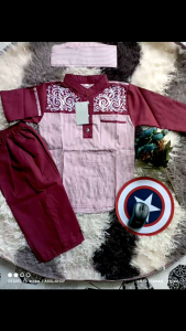 Setelan Koko Lengan Panjang Motif Garis untuk Anak Laki-Laki Usia 1-13 Tahun dengan Bonus Peci - Bahan Katun Nyaman