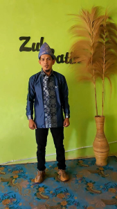 Baju Melayu Pria: Pakaian Tradisional Malaysia