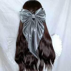 โบว์ติดผม : รุ่น Lady Finale สีเทา ผ้าซาตินญี่ปุ่น งานแฮนด์เมดดูสวยหรู