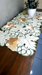 Taplak Meja Tamu Loper Runner Renda Bordir