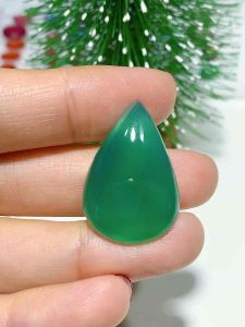 ธนาภรณ์✨พลอยกรีนอาเกต 18.35 กะรัต สีเขียว รูปหยดน้ำ พลอยแท้100%(GSH1140)