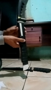 pisau panjang bahan baja per