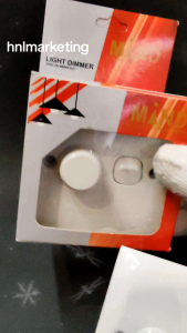 MIND LIGHT DIMMER CONTROLLER SWITCH 500VA 250V 2K102(D500)