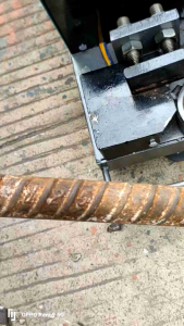 Máy cắt uốn sắt phi25