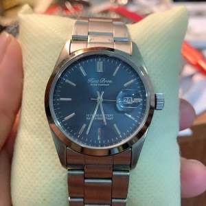 Đồng hồ nam KENT BROS  size 36mm  mặt xanh kính lúp cọc Classic dây thép không gỉ nguyên bản dài 17cmchống nước 100M pin 10 năm