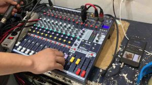 Trident EFX8/2 8 Channel Passive Mixer