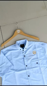 Kemeja Pendek Pria: Atasan Nyaman & Stylish