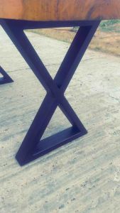 โต๊ะกลาง ท็อปไม้มะค่าแต้ โต๊ะกลางยาว โต๊ะกลางห้องรับแขก  โต๊ะกลางห้องประชุม  เก้าอี้แคปซูล เก้าอี้คาเฟ่ เก้าอี้วินเทจ เก้าอี้ยาว เก้าอี้สนาม ขนาด 30*100*45 ซม ม้านั่งไม้จริง ม้านั่งไม้แผ่นเดียว สำเร็จรูป ขาเหล็ก สีดำกันสนิม ใช้งานภายนอกได้ ทนแดด ทนฝน