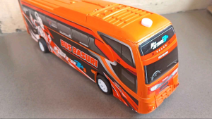 Mainan Bus Basuri ada suara telolet + lampu