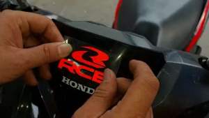 [ 1 TEM ] TEM DECAL PHẢN QUANG RCB LỘT ĐƯỢC DÁN MỌI VI TRÍ