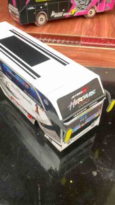 Miniatur Bus PO Haryanto Dari Kayu Dilengkapi Lampu