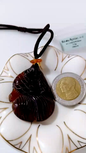 จี้อำพันพม่าแท้ทรงรูปปลามงคลสวยงามมากค่ะ