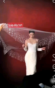 Lúp hạt ngọc cài tóc cô dâu