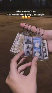 Gantungan Kunci Akrilik Custom Photobooth Ganci Foto Couple Unik Palaroid Souvenir Merchandise Hampers