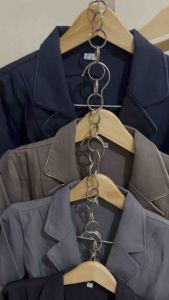 Blazer Wanita Kancing: Pilihan Tepat untuk Pakaian Formal