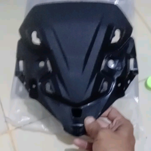 cover dudukan belakang visor depan cover fr upper cb 150x original honda 64231K3BN00