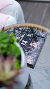 Nadheera Luxury - Dahlia Scarf Kerudung Segi Empat Motif (Free Box Exclusive)