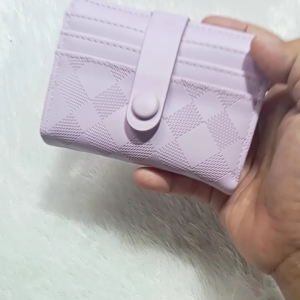 Dompet Kecil Lipat Dua Kartu Motif: Pilihan Praktis & Stylish