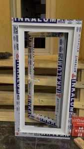 jendela almunium casement kaca 5mm.BAHAN INKALUM LEBIH TEBAL