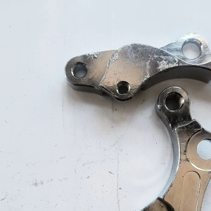 Breket Bracket Pangkon Cakram Yamaha Mio sporty awal (5TL) uk 260 mm 1 kaliper